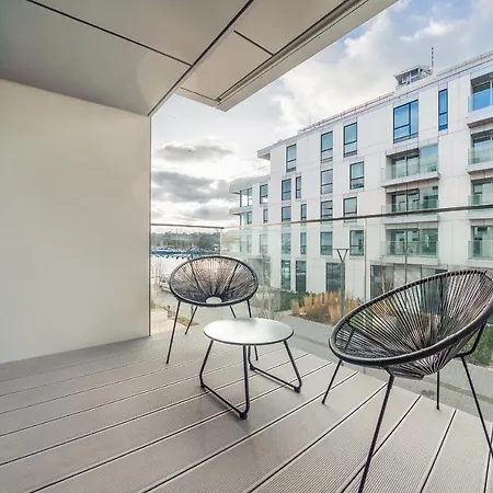 Golden Star***** - Yacht Park شقة *